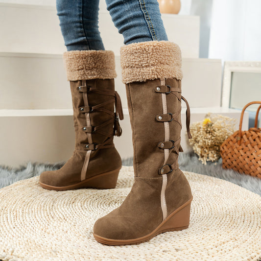 Bottes compensées pour dames en daim de haute qualité avec design de plis à la mode Chic und Stil