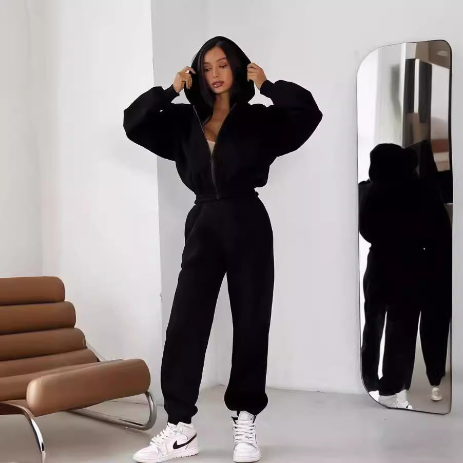 Chic and Style women's cozy zip-up hoodie and jogger pants set