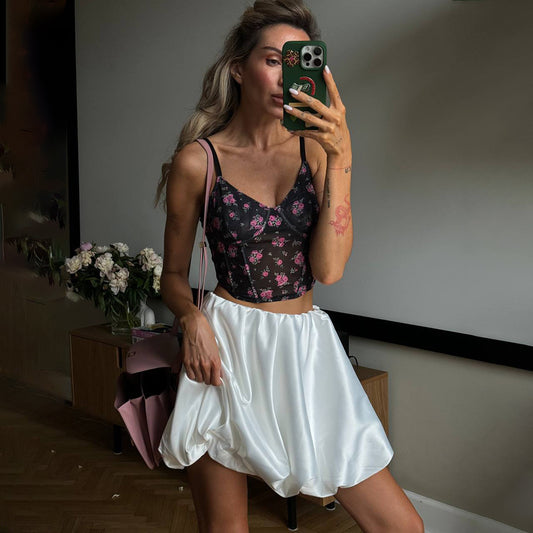 Robe enveloppante poétique pour femmes avec taille élastique et jupe volumineuse Chic und Stil