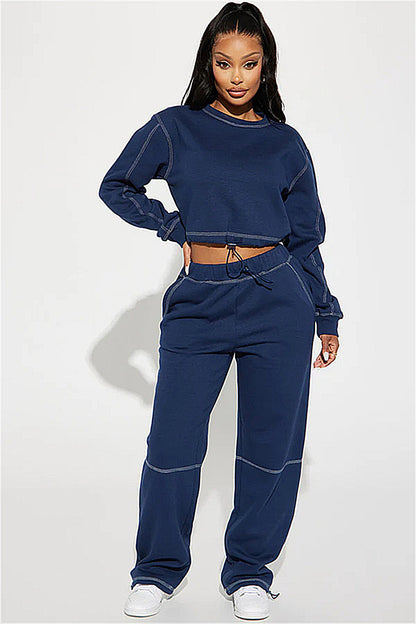 Trendy cropped sweatshirt set for women and comfortable jogger pants Chic und Stil