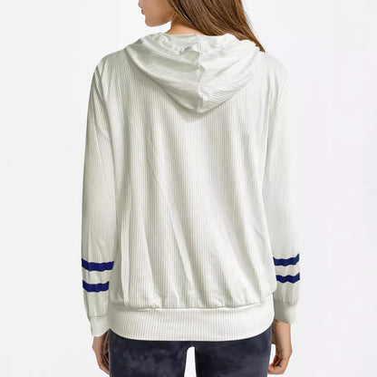Pull à capuche dames avec motif maritime et tissu structuré Chic und Stil