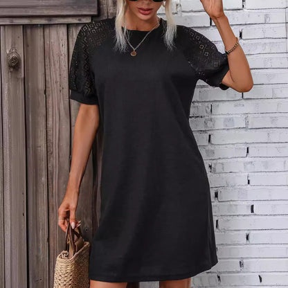 Robe courte décontractée à manches courtes pour femmes avec des inserts en dentelle transparente Chic und Stil