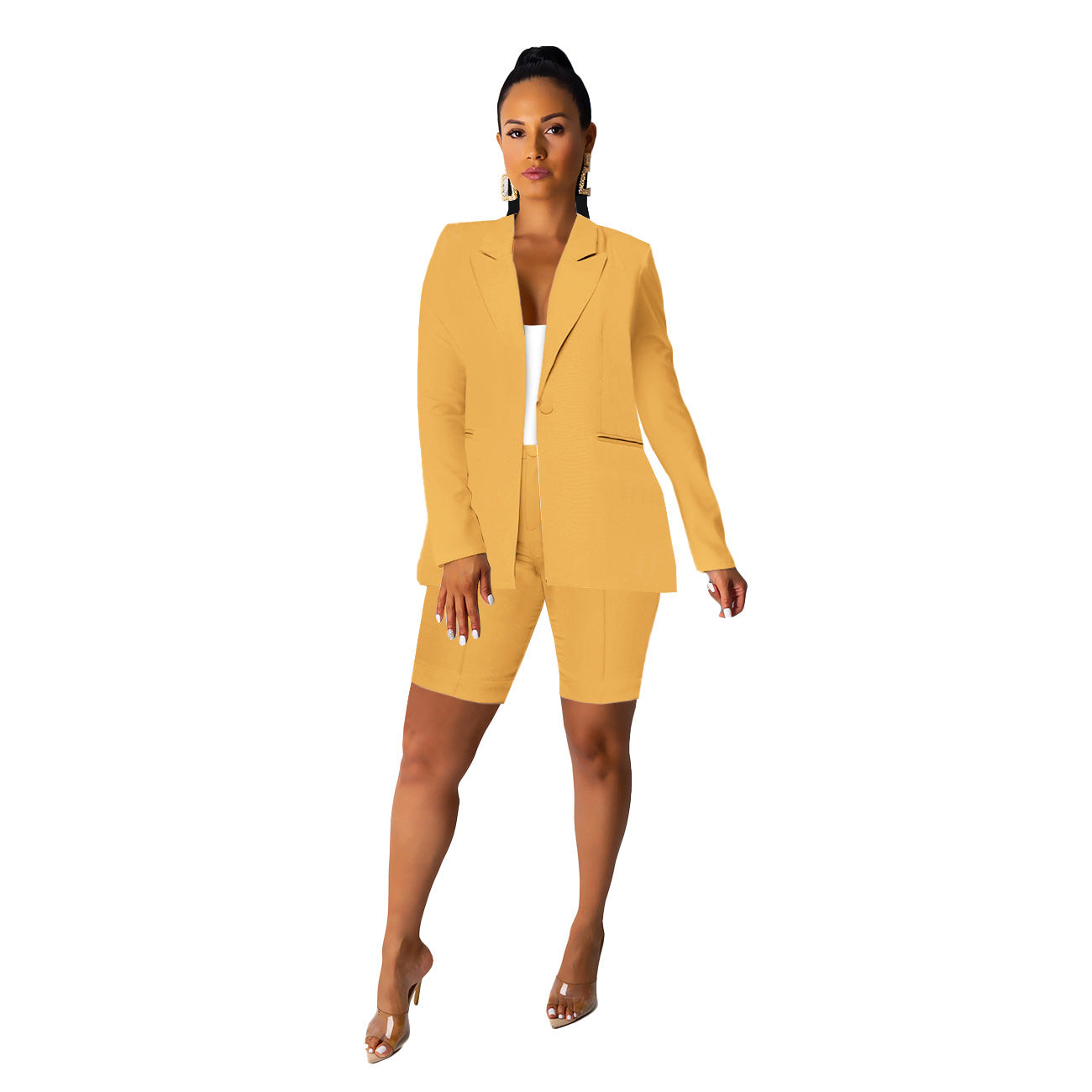 Elegant blazer set for women with shorts and refined details Chic and Style