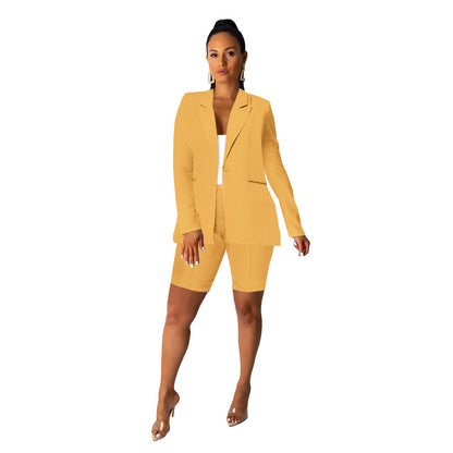 Elegant blazer set for women with shorts and refined details Chic and Style