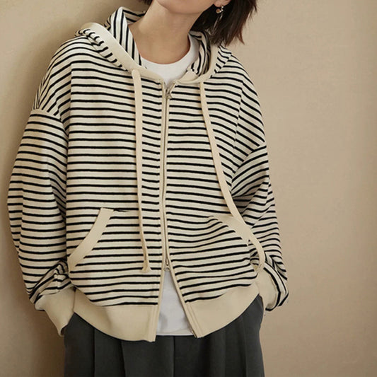 Sweatshirt à capuche rayé classique pour femmes Chic und Stil