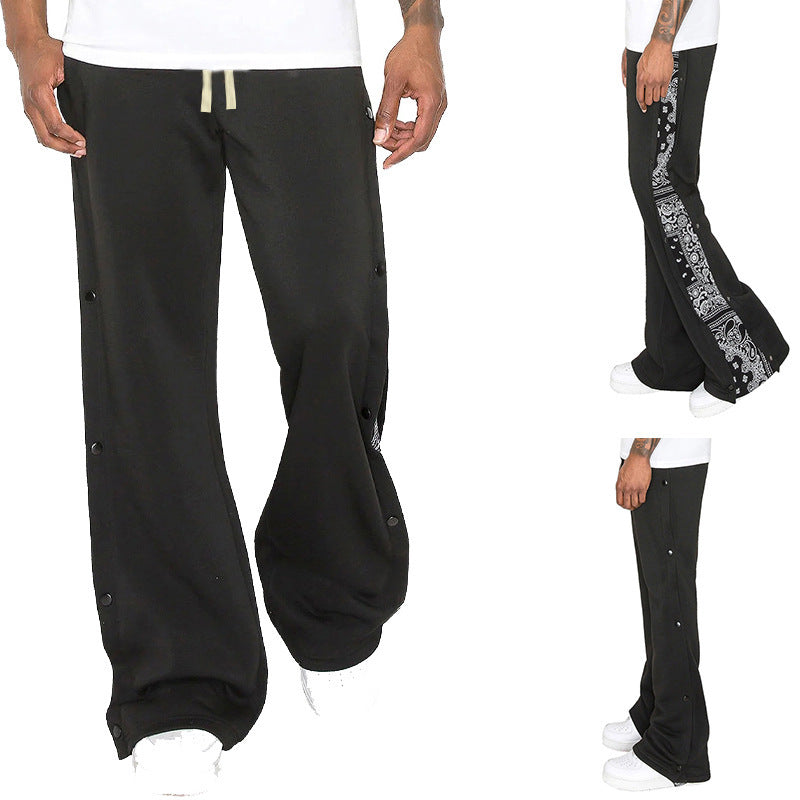 Casual men's jogger pants with side snap button closure and trendy mix of patterns Chic und Stil