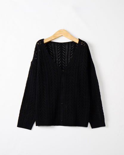 Cardigan tricot féminin avec motif ajouré aérien et décolleté en V Chic und Stil