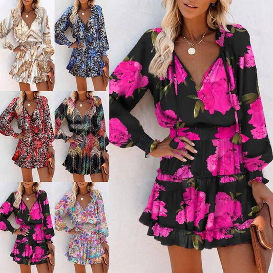 Dames Robe mini ludique avec motif coloré et détails volantés Chic und Stil