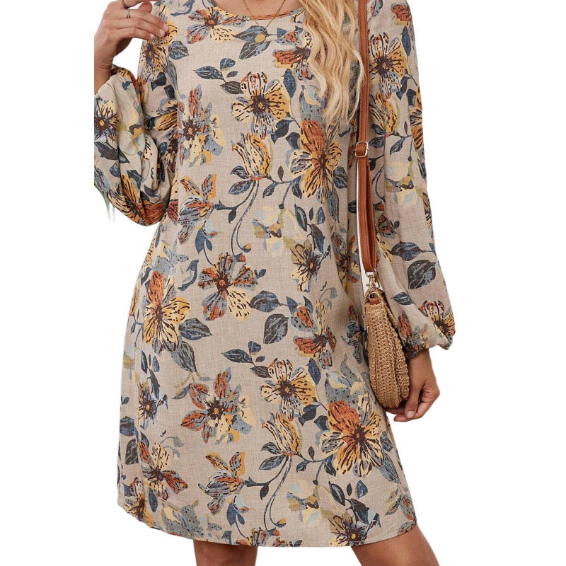 Robe de loisirs pour femmes au style décontracté avec des accents floraux Chic und Stil