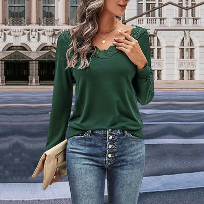 Chemisier à manches longues pour femmes avec ornements en dentelle et décolleté en V Chic und Stil