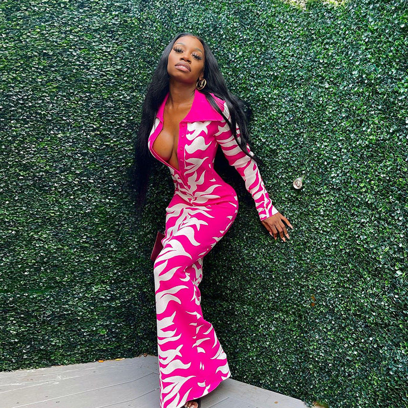 Robe maxi ajustée pour femmes avec col élégant et motif frappant Chic & Stil