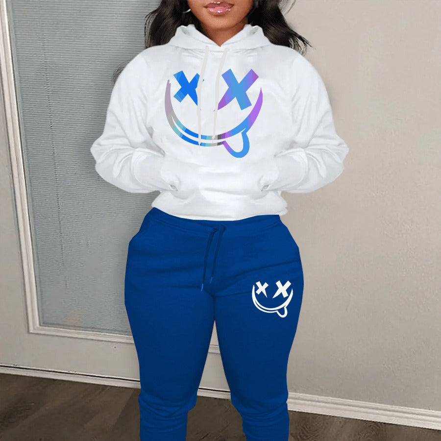 Women's hoodie and jogger pants set with unique graphic design Chic und Stil