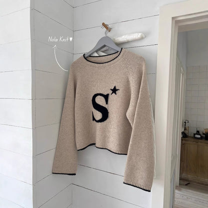 Trendy knit sweater for women with graphic design and relaxed fit pants Chic and Style