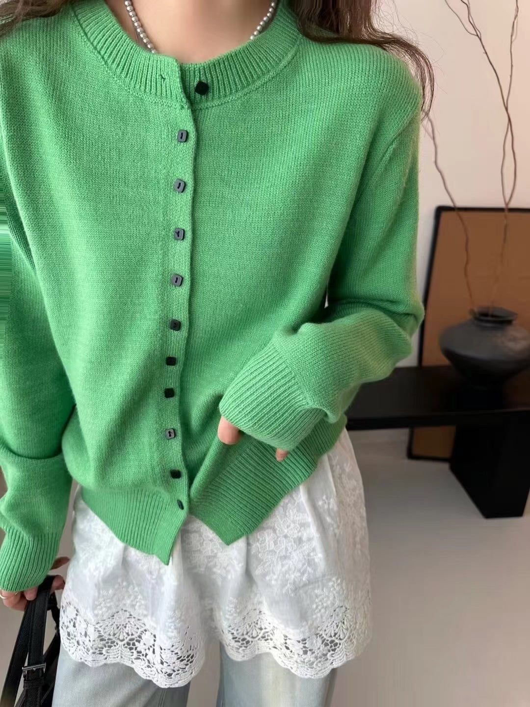 Cardigan à boutons élégant pour femmes en laine de haute qualité Chic und Stil