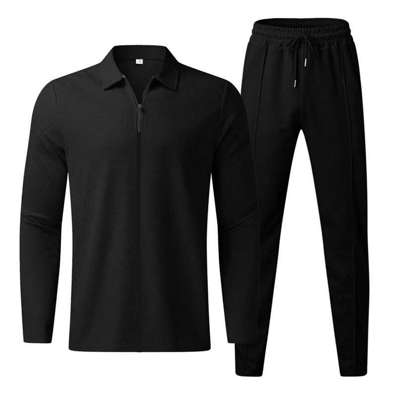 Men's sports training set with a textured long sleeve top and comfortable jogger pants Chic und Stil