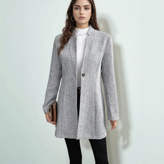 Dames élégant manteau long avec design structuré et détails raffinés Chic und Stil