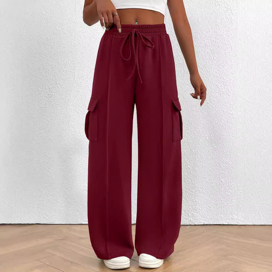Loose cargo pants for women with elastic waistband and practical pockets Chic and Style