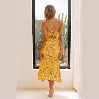 Robe d'été pour femmes avec un joli imprimé floral et des bretelles ludiques Chic und Stil