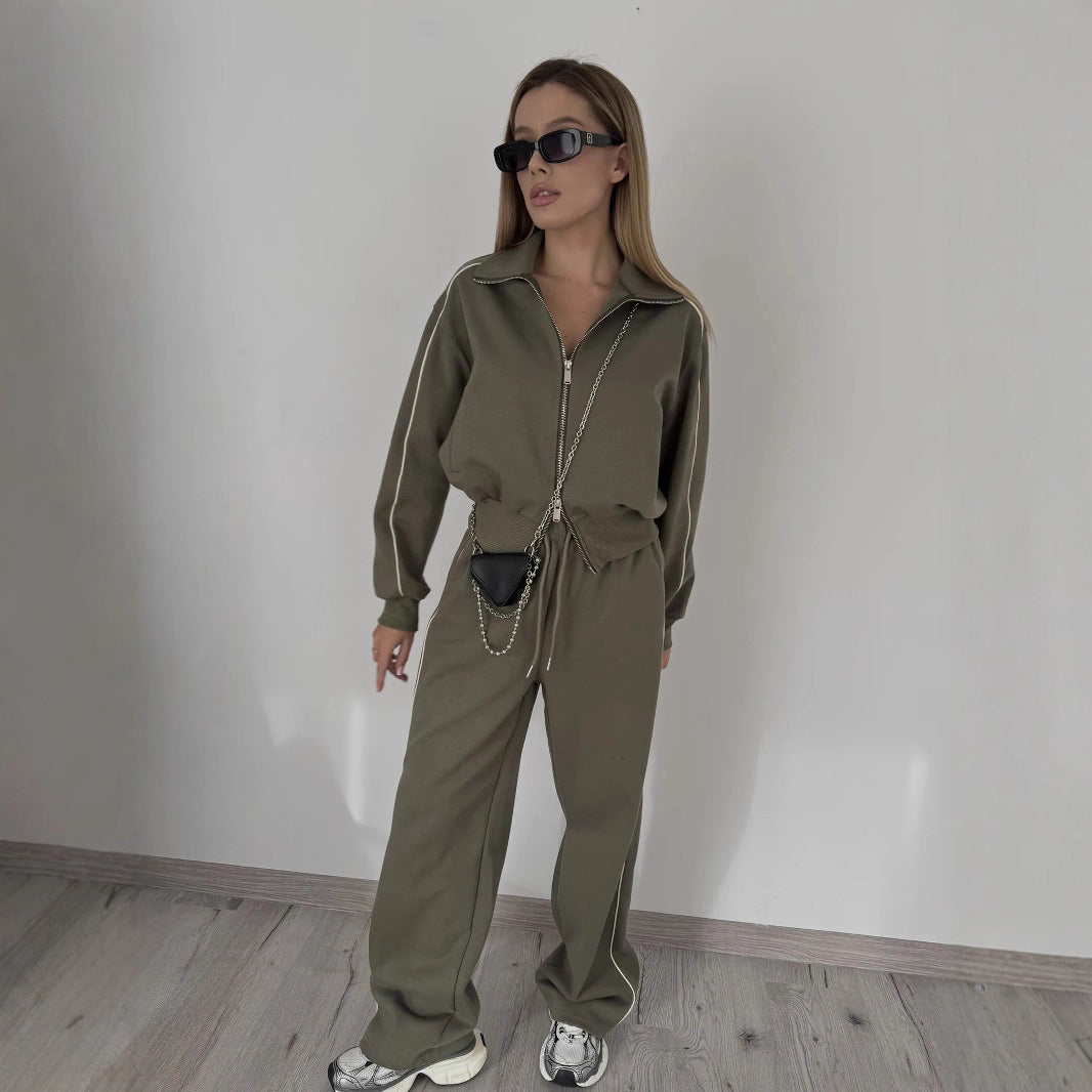 Costume de loisirs tendance pour femmes avec fermeture éclair haute et poches pratiques Chic und Stil