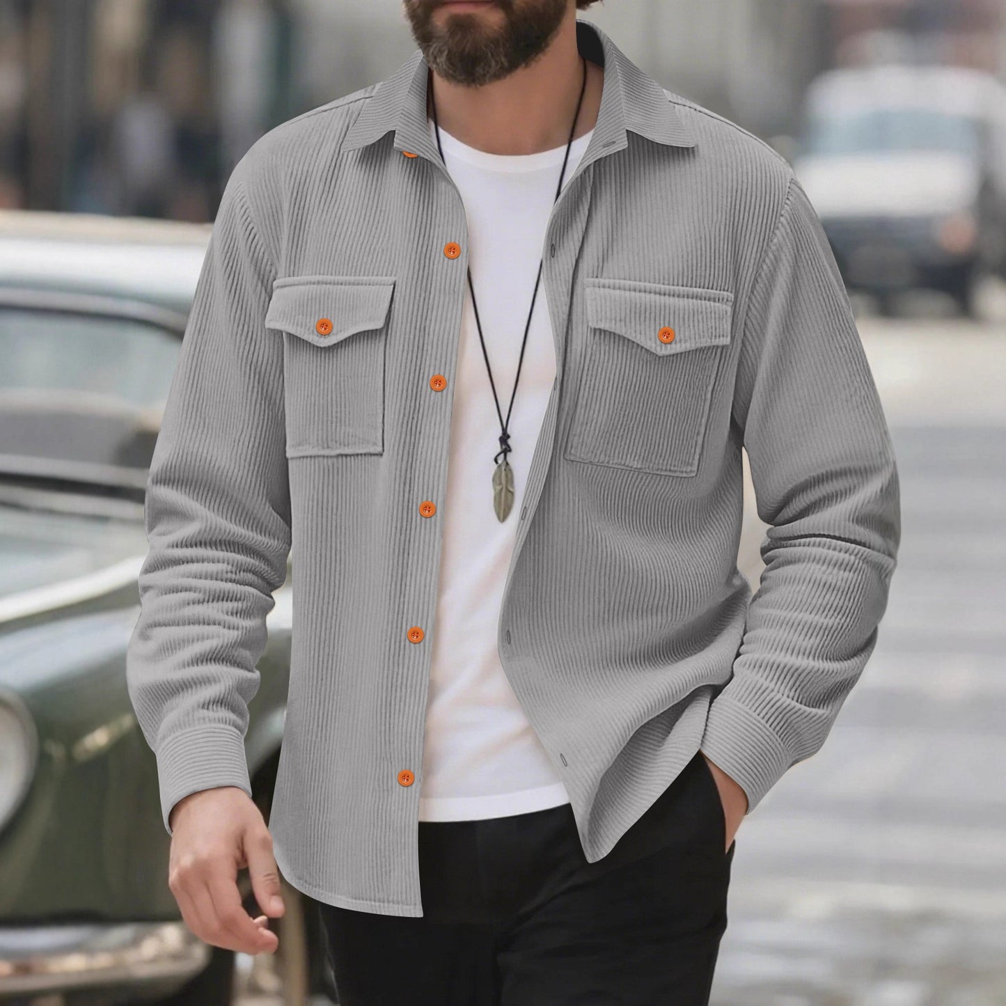 Chemise en velours côtelé pour hommes avec poches poitrine doubles et coupe moderne Chic und Stil