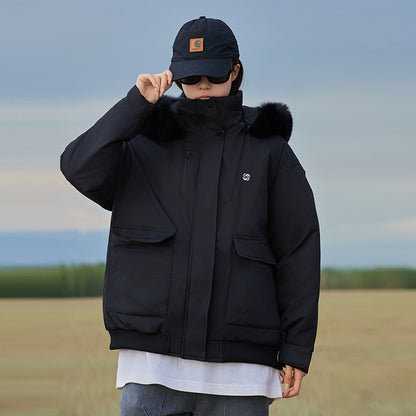 Dame manteau de puffer isolé avec col en fausse fourrure amovible et grandes poches frontales Chic und Stil