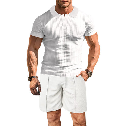 Chemise polo courte à manches pour hommes avec un design texturé et un short confortable Chic und Stil