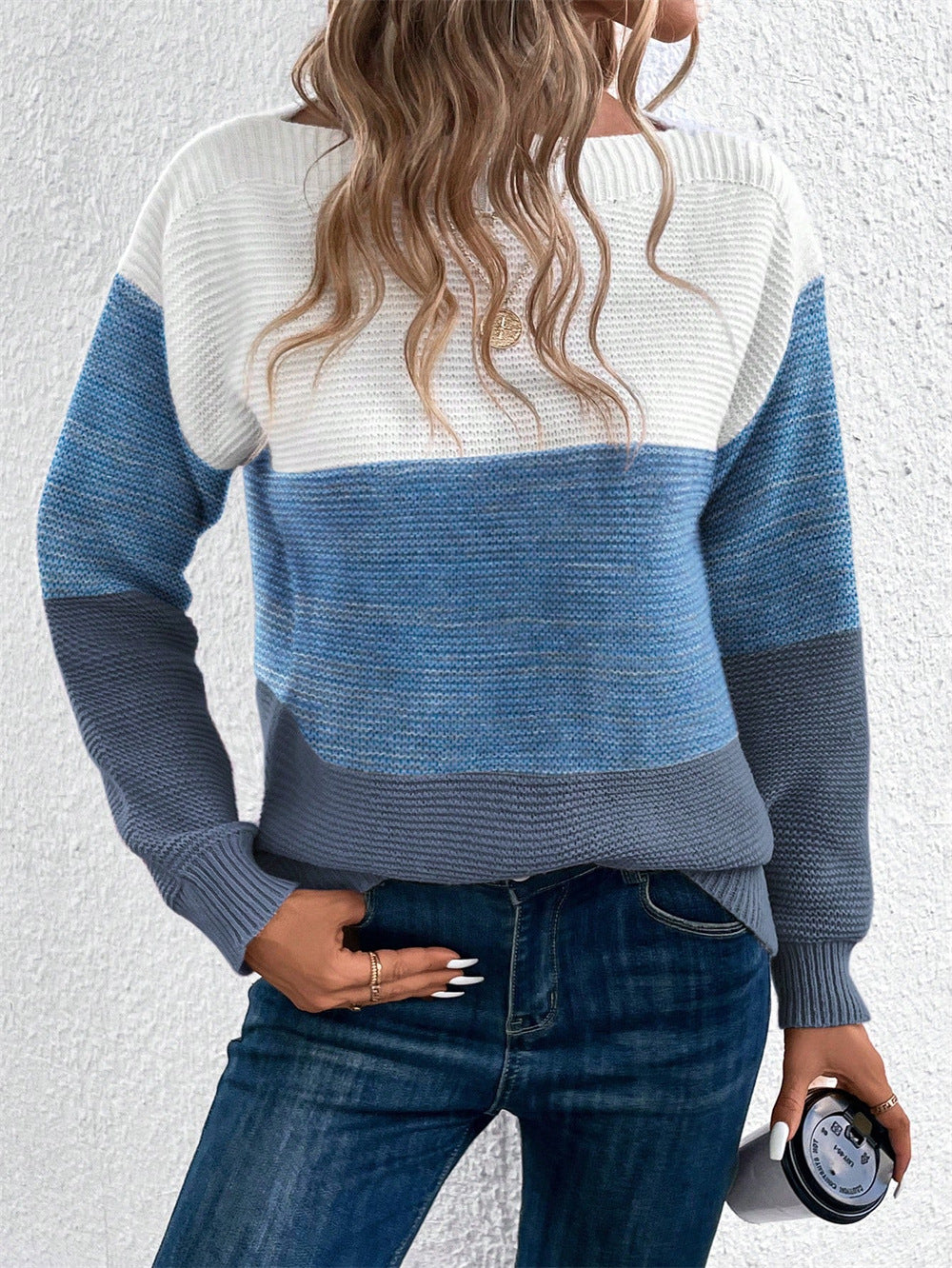 Pull en tricot pour femmes avec un design moderne en blocs de couleur Chic und Stil