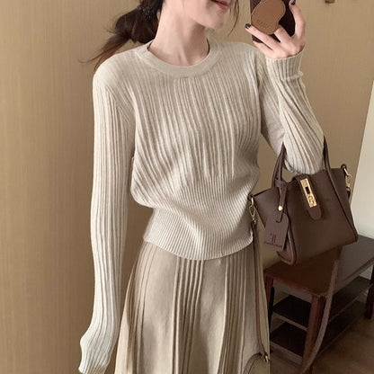 Pull en tricot pour femmes avec une élégante structure côtelée et une silhouette cintrée Chic und Stil