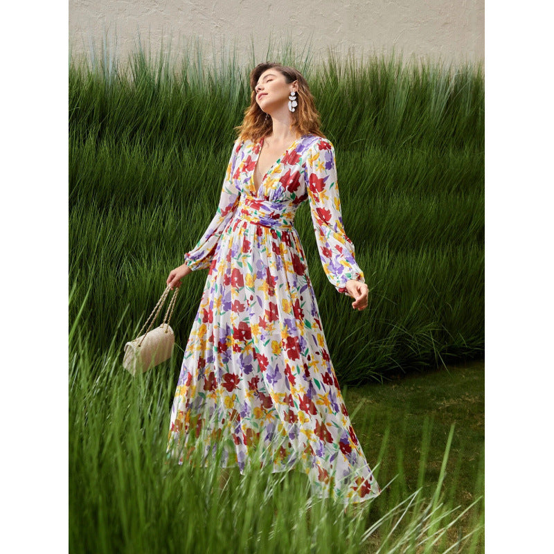 Robe maxi femme avec coupe fluide et motif floral romantique Chic und Stil