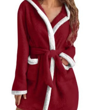 Ladies Cozy Fleece Bathrobe with Hood and Practical Pockets Chic and Style