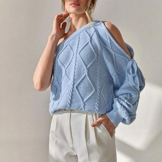 Pull en tricot pour femmes avec des détails découpés asymétriques et un design à côtes élégant Chic und Stil