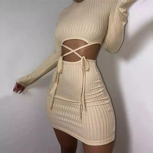 Robe enroulée ajustée pour femme avec détails découpés Chic und Stil