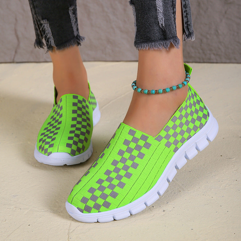 Baskets de sport pour femmes à enfiler avec un motif à carreaux moderne et une semelle antidérapante Chic und Stil