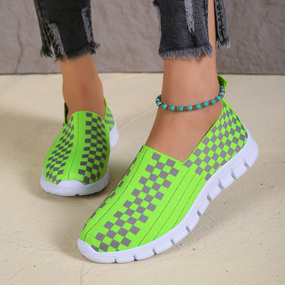 Baskets de sport pour femmes à enfiler avec un motif à carreaux moderne et une semelle antidérapante Chic und Stil
