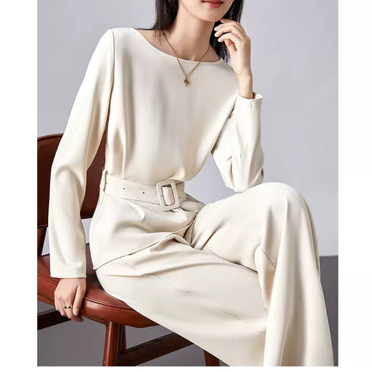 Combinaison élégante pour femmes avec ceinture Chic und Stil