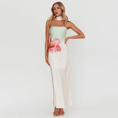 Robe maxi élégante sans épaules pour femmes avec design floral et coupe cintrée Chic und Stil