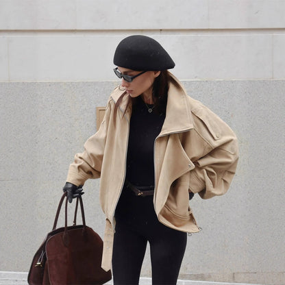 Dame Veste en daim oversize avec coupe asymétrique et détails à la mode Chic und Stil