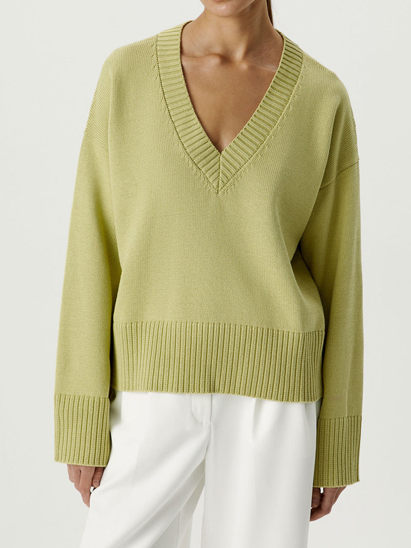 Pull en maille pour femmes avec décolleté en V profond et coupe décontractée Chic und Stil