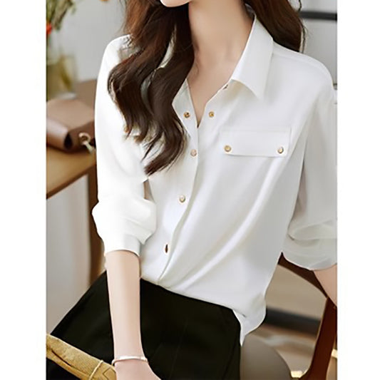 Blouse élégante à boutons pour femme avec accents dorés Chic und Stil