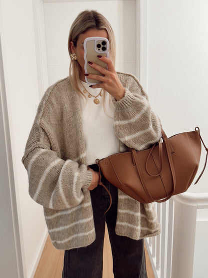 Dames pull long oversized avec design rayé et manches volumineuses Chic und Stil