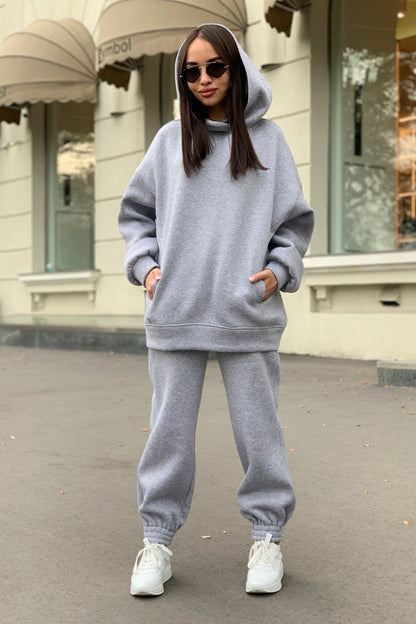 Ensemble de sweat-pants à capuche confortable pour femmes Chic und Stil