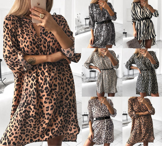Robe chemise pour femmes avec motif géométrique et ceinture à la taille Chic und Stil