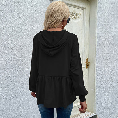 Blouse à capuche décontractée pour femmes avec coupe asymétrique et détails en volants Chic und Stil