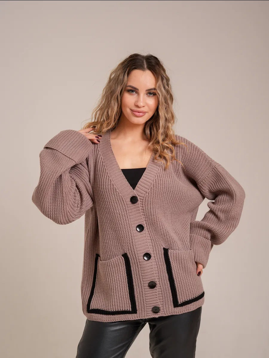 Dames gros tricot cardigan avec poches et élégants détails contrastés Chic und Stil