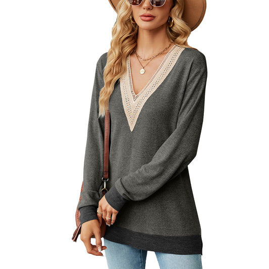 Pull en viscose pour femmes avec un décolleté en V ludique et de délicats accents en crochet Chic und Stil
