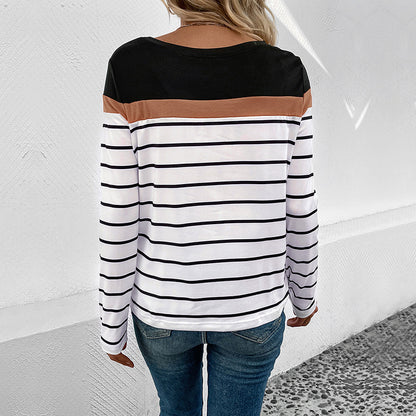 Chemise à manches longues rayée pour femmes avec une coupe moderne et un élégant col rond Chic und Stil
