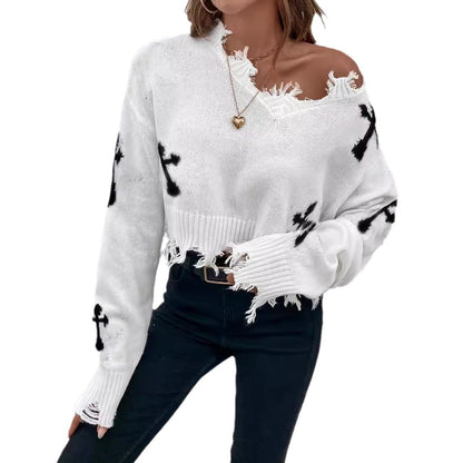 Short pullover for women with decorative crossover patterns Chic und Stil