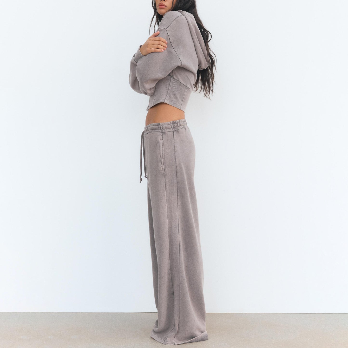 Trendy outfit for women with cropped hoodie and wide pants Chic and Style