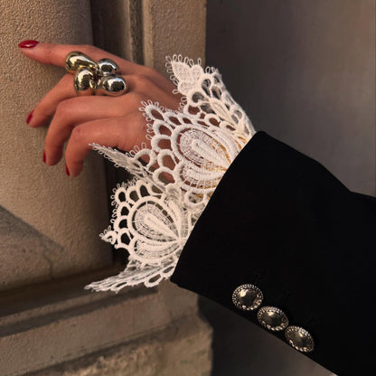 Dames élégante salopette avec accents en dentelle Chic und Stil