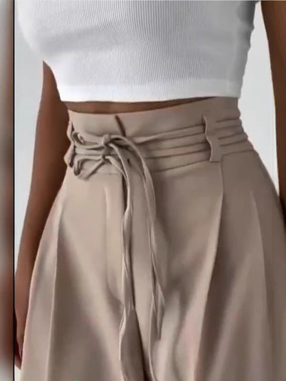 Pantalon chino ample pour femmes avec taille haute et cordon de serrage ajustable Chic und Stil